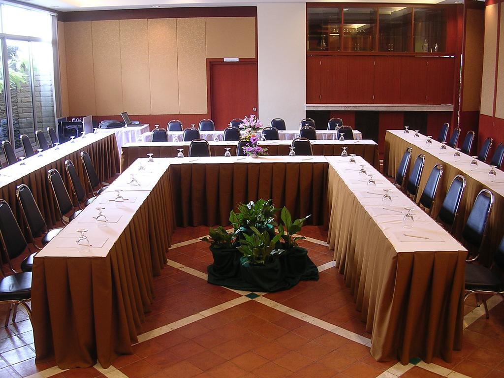 Hatyai Golden Crown Hotel Hat Yai Eksteriør bilde